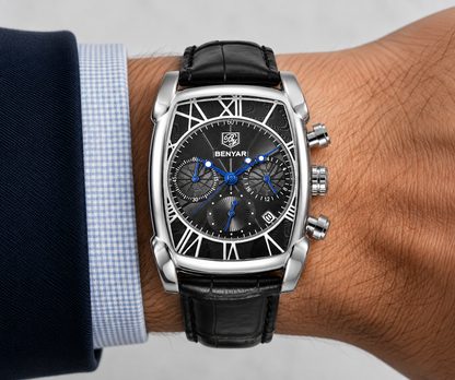 The Ashford Field Chronograph - no pulso, manga de blazer
