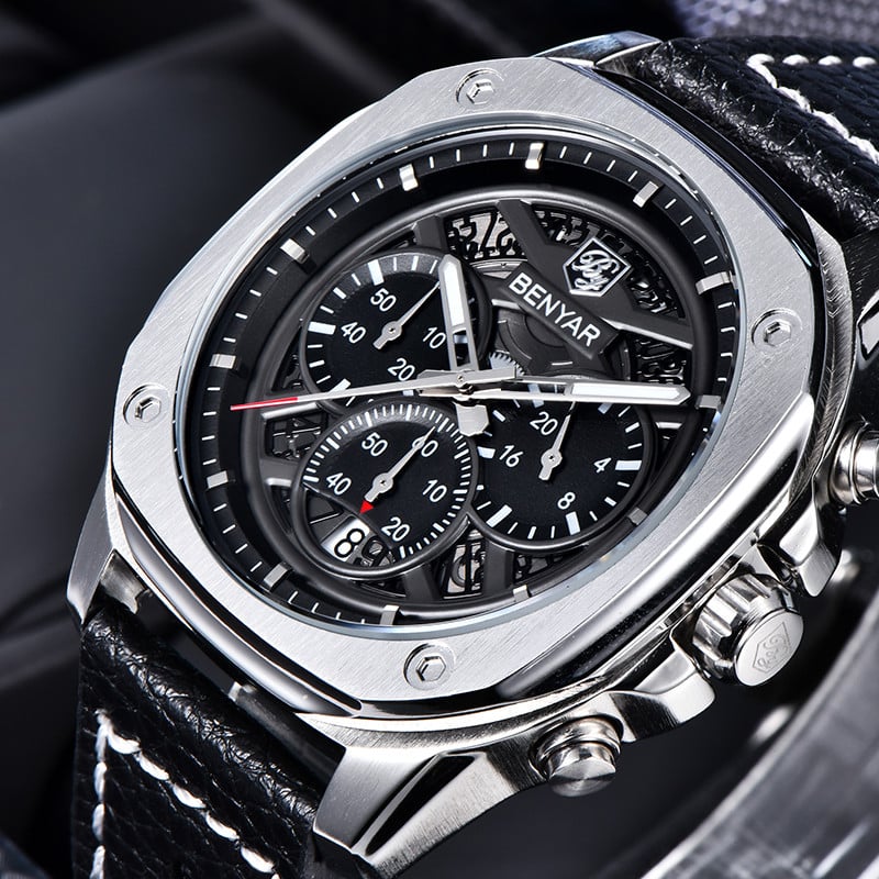 The Compass - macro extremo mostrador