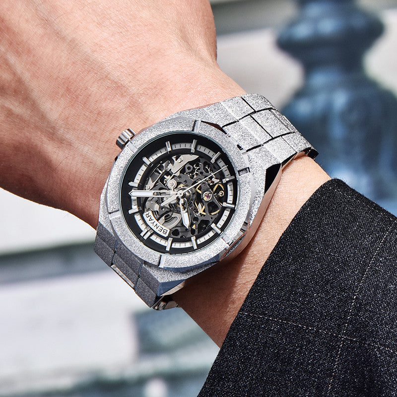 The Anchor Automatic - no pulso, manga de blazer